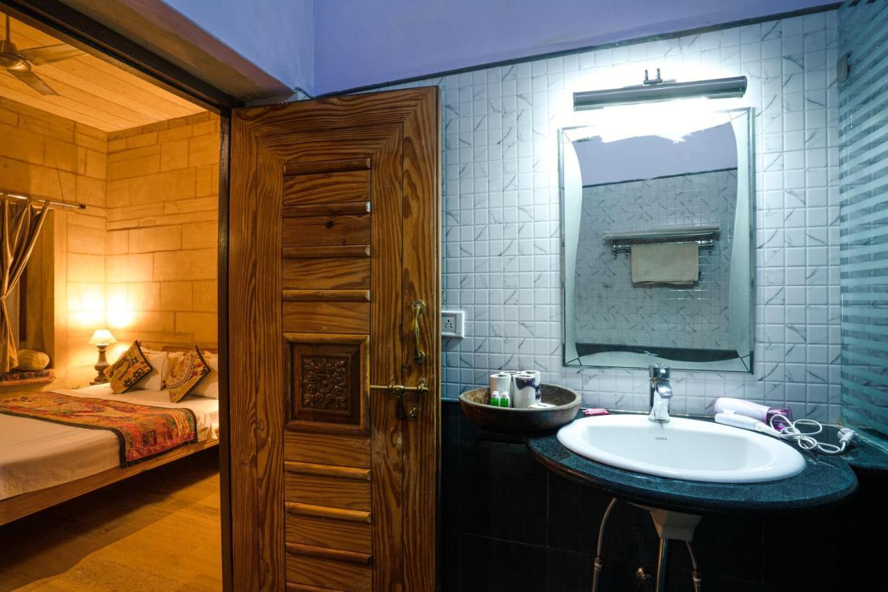 Hotel The Silk Route Jaisalmer Buitenkant foto