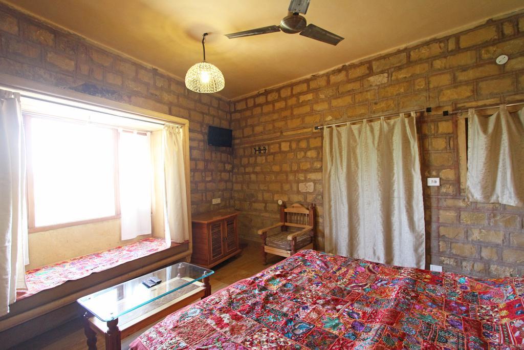 Hotel The Silk Route Jaisalmer Buitenkant foto